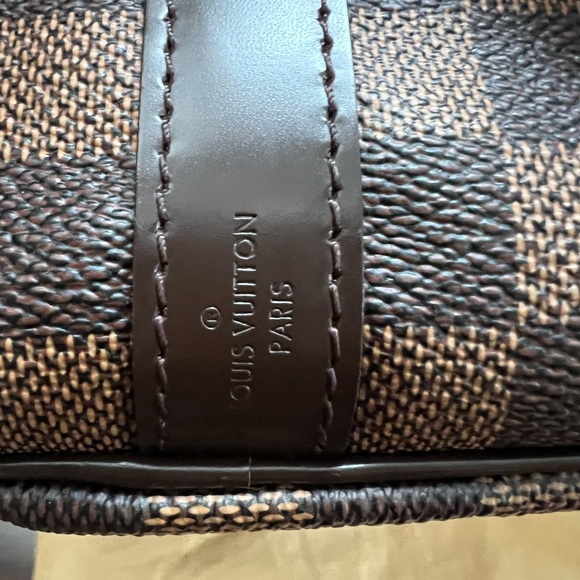 SOLD Authentic Louis Vuitton Speedy 30B - Picture 11 of 15
